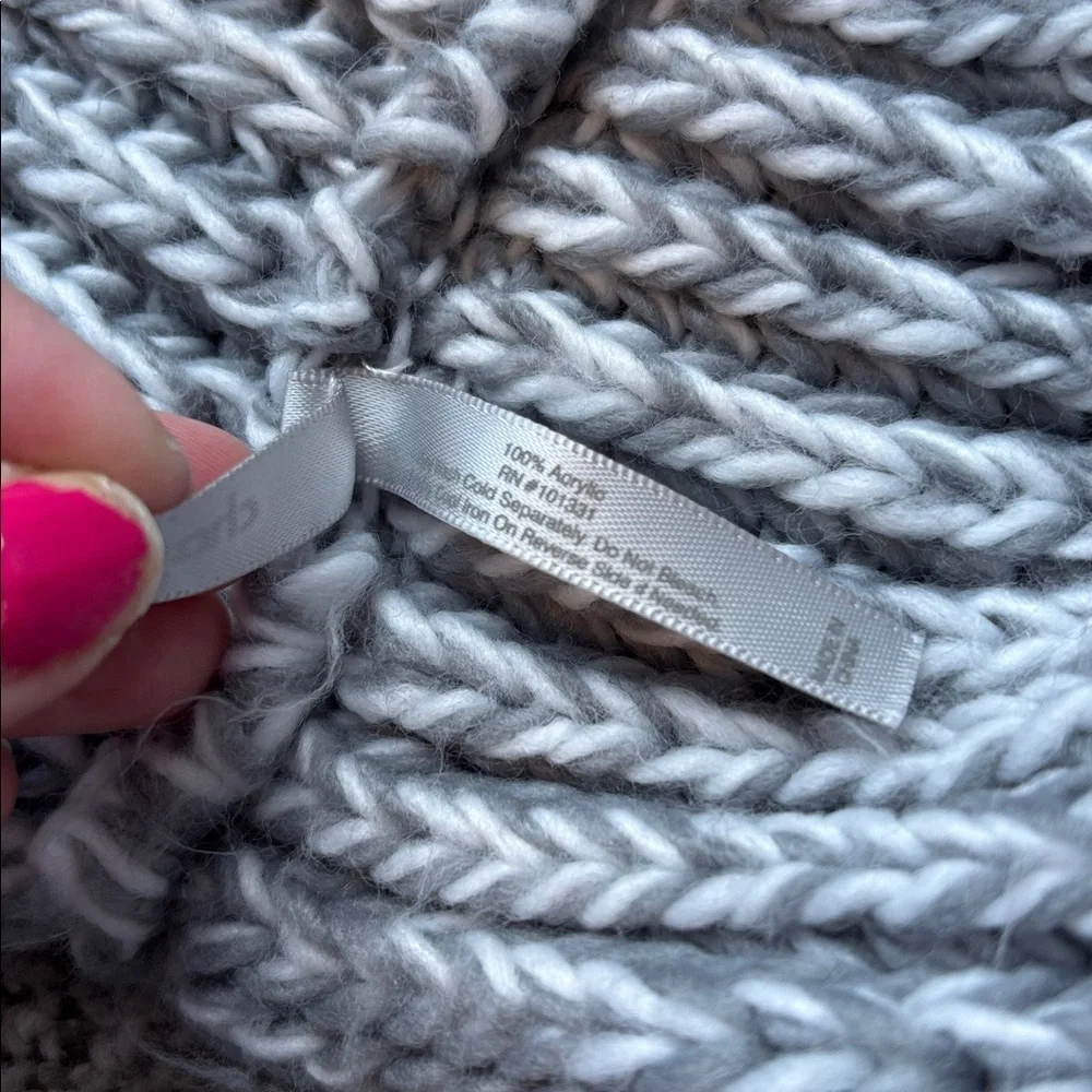 Grey & White Knitted Scarf